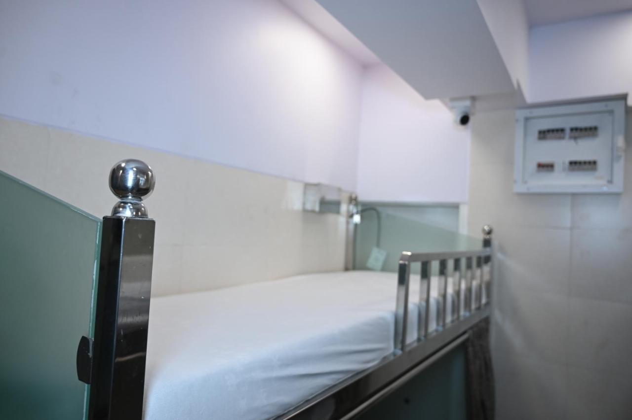 Sagar Dormitory Andheri - Nearest To Andheri Railway Station West Mumbai Bagian luar foto