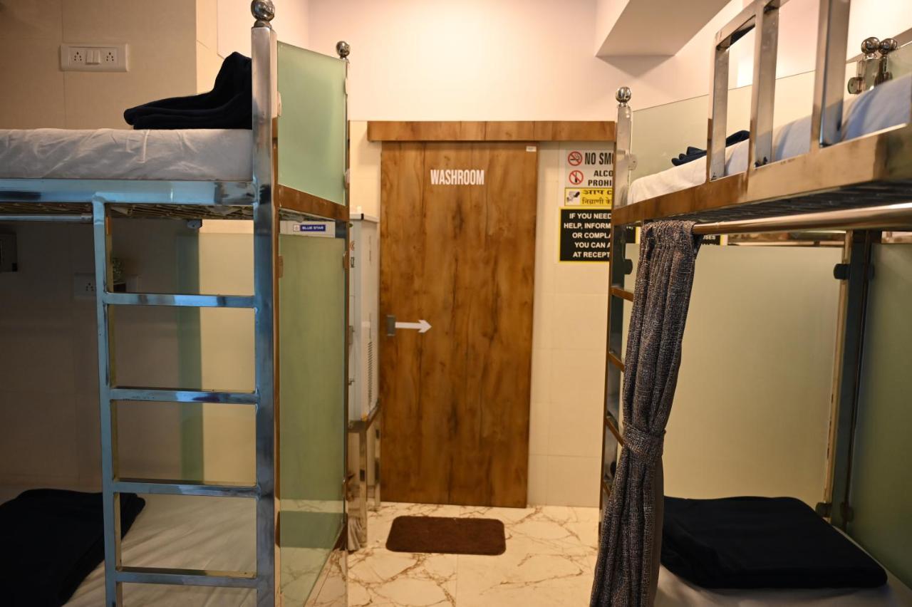 Sagar Dormitory Andheri - Nearest To Andheri Railway Station West Mumbai Bagian luar foto