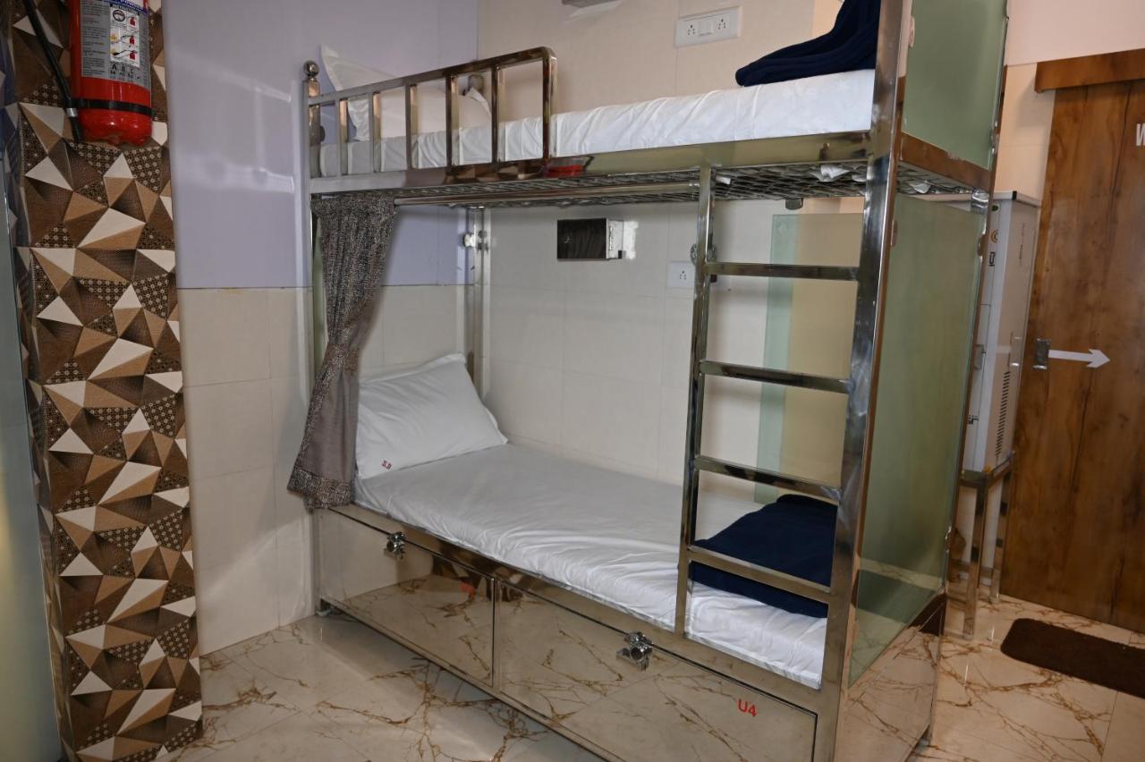 Sagar Dormitory Andheri - Nearest To Andheri Railway Station West Mumbai Bagian luar foto