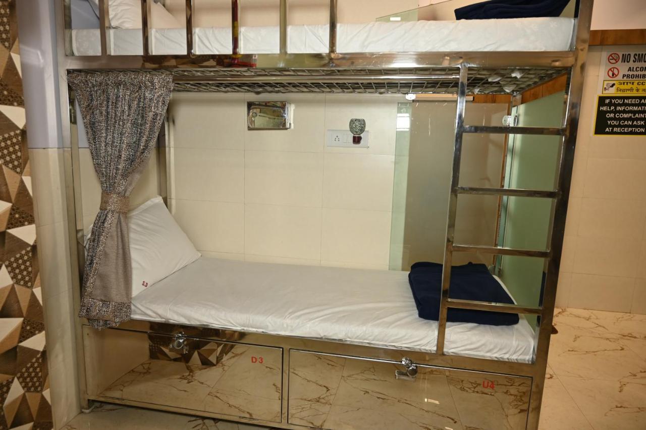 Sagar Dormitory Andheri - Nearest To Andheri Railway Station West Mumbai Bagian luar foto